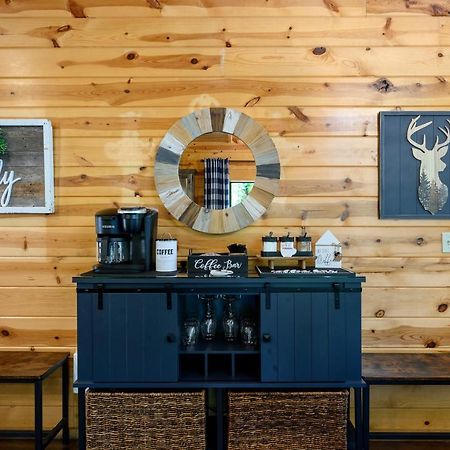 Hickory Bear - Cabin Surrounded By Pines, Sleeps 10, Hot Tub, Fire Pit, Arcade, Foosball Table & Deck Slide Broken Bow Kültér fotó