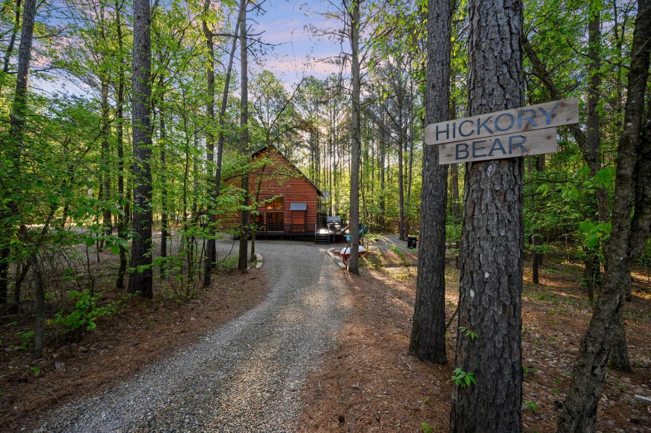 Hickory Bear - Cabin Surrounded By Pines, Sleeps 10, Hot Tub, Fire Pit, Arcade, Foosball Table & Deck Slide Broken Bow Kültér fotó