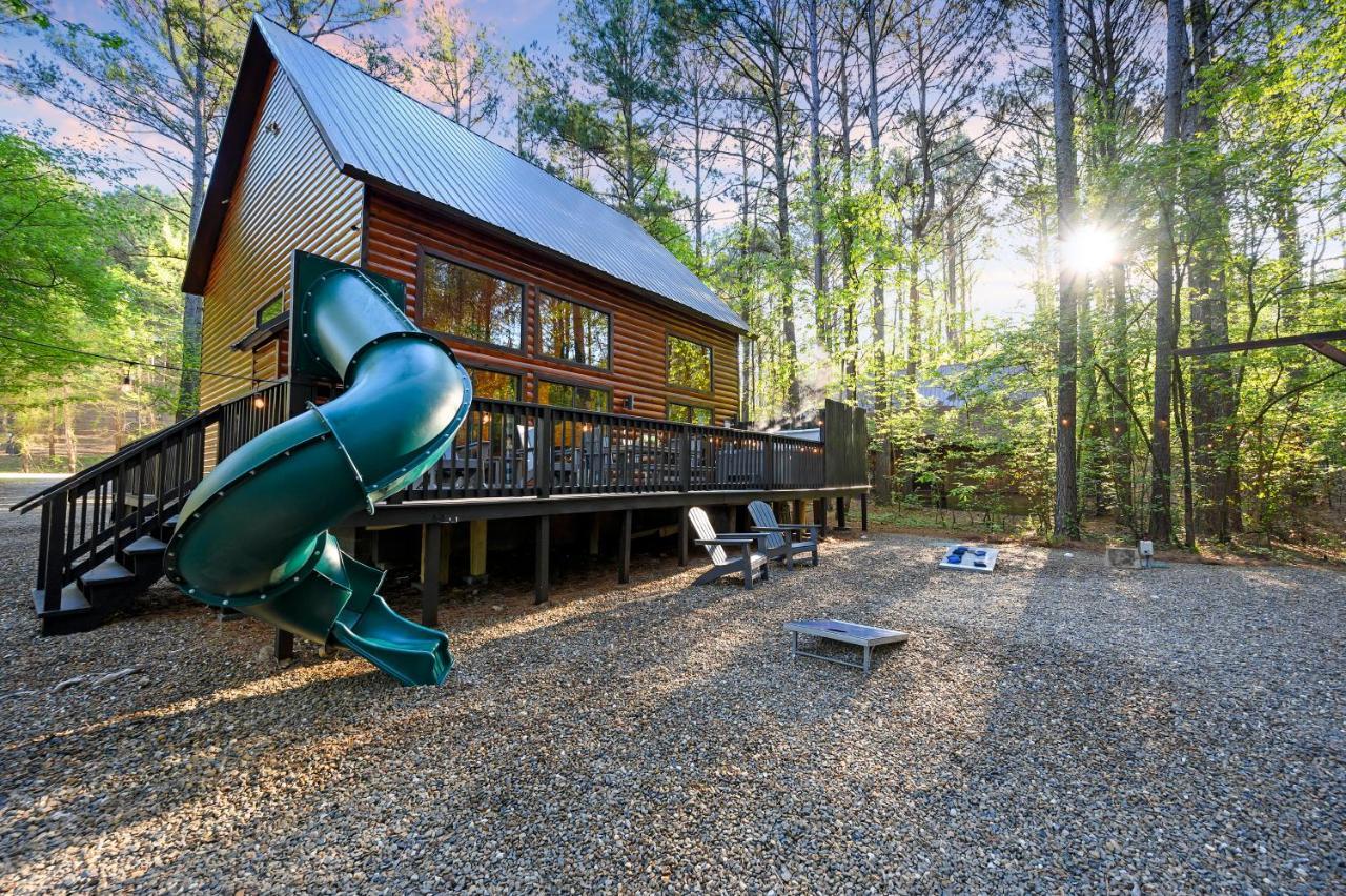 Hickory Bear - Cabin Surrounded By Pines, Sleeps 10, Hot Tub, Fire Pit, Arcade, Foosball Table & Deck Slide Broken Bow Kültér fotó