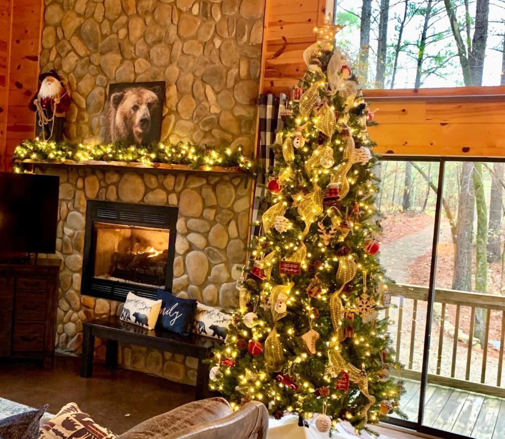 Hickory Bear - Cabin Surrounded By Pines, Sleeps 10, Hot Tub, Fire Pit, Arcade, Foosball Table & Deck Slide Broken Bow Kültér fotó